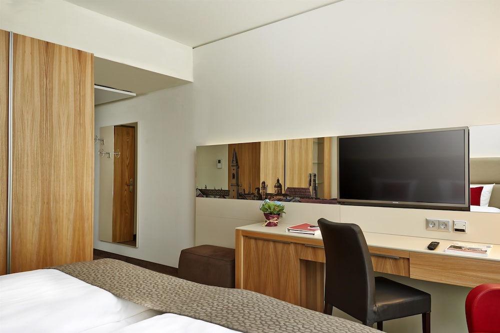 H4 Hotel München Messe — Hotel rooms in Munich, Bavaria
