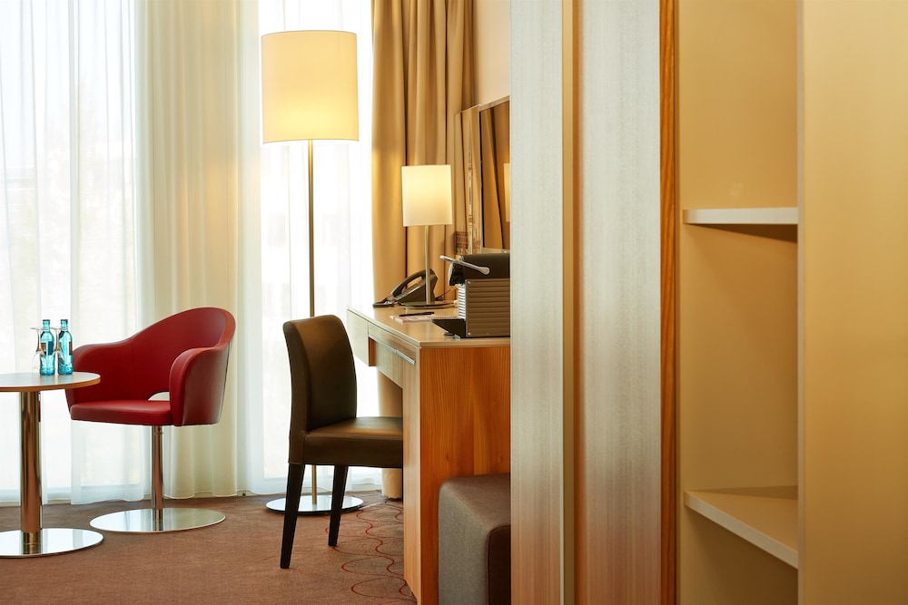 H4 Hotel München Messe — Hotel rooms in Munich, Bavaria