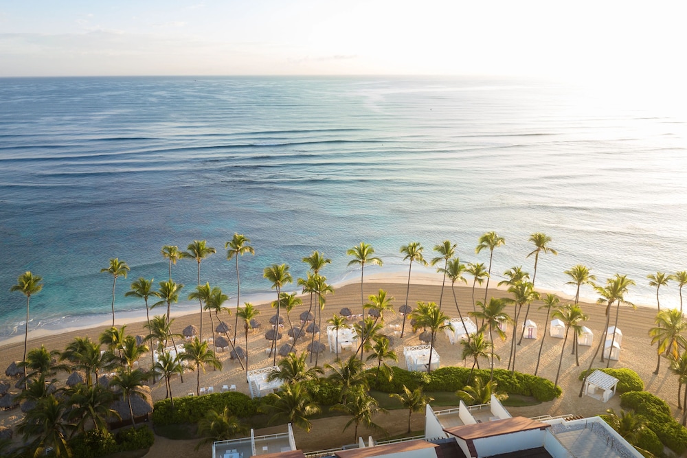 Breathless Punta Cana Resort & Spa - Adults Only - All Inclusive — Beach in Uvero Alto, La Altagracia