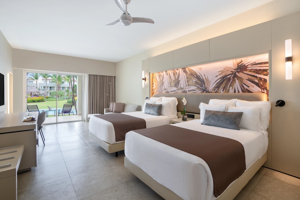 Breathless Punta Cana Resort & Spa - Adults Only - All Inclusive — Hotel rooms in Uvero Alto, La Altagracia