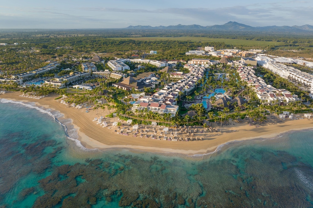 Breathless Punta Cana Resort & Spa - Adults Only - All Inclusive — Beach in Uvero Alto, La Altagracia