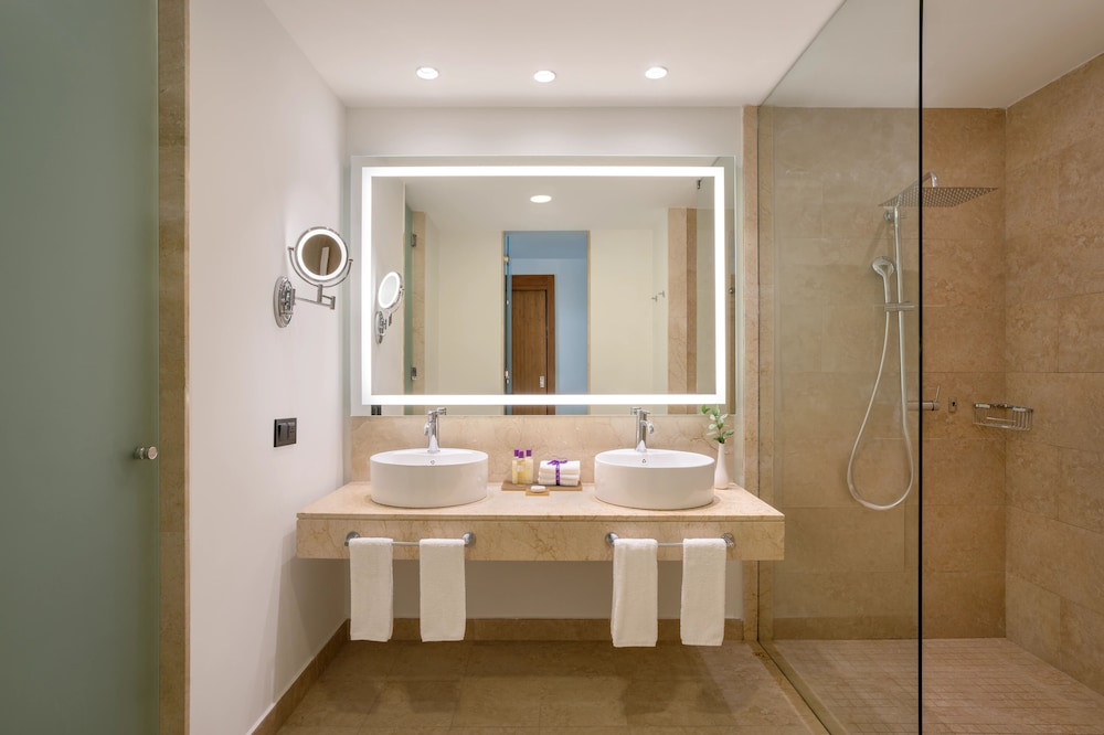 Breathless Punta Cana Resort & Spa - Adults Only - All Inclusive — Hotel rooms in Uvero Alto, La Altagracia