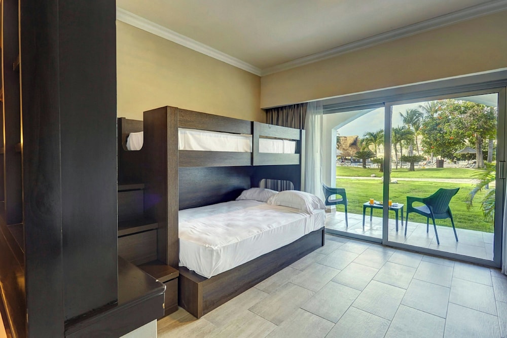 Royalton Splash Punta Cana, An Autograph Collection All-Inclusive Resort & Casino — Hotel rooms in Bavaro, La Altagracia