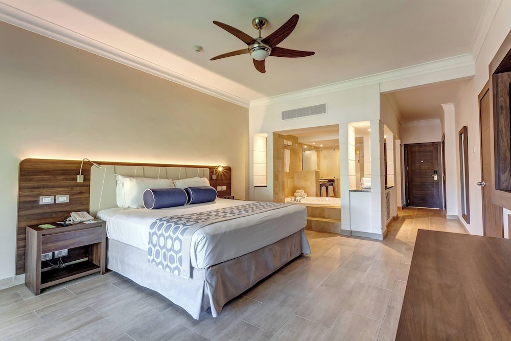 Royalton Splash Punta Cana, An Autograph Collection All-Inclusive Resort & Casino — Hotel rooms in Bavaro, La Altagracia