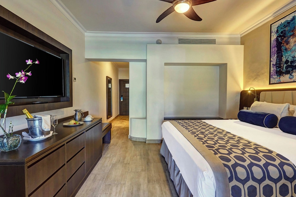 Royalton Splash Punta Cana, An Autograph Collection All-Inclusive Resort & Casino — Hotel rooms in Bavaro, La Altagracia