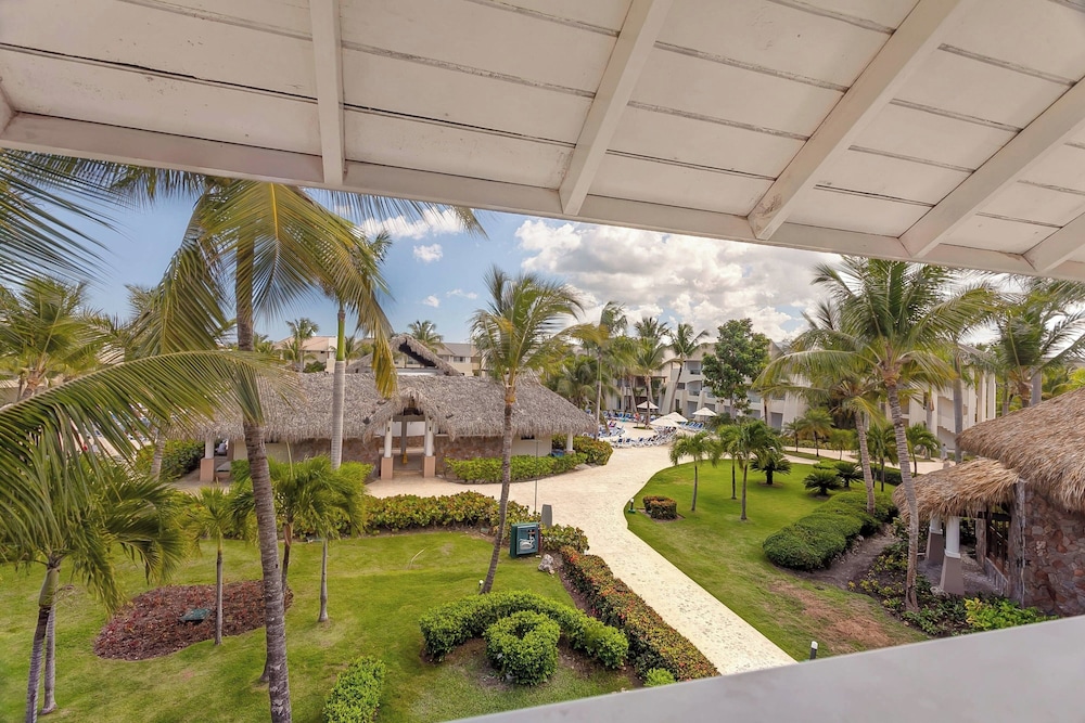 Royalton Splash Punta Cana, An Autograph Collection All-Inclusive Resort & Casino — Swimming pool in Bavaro, La Altagracia