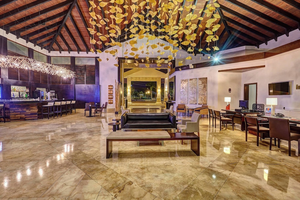 Royalton Splash Punta Cana, An Autograph Collection All-Inclusive Resort & Casino — Restaurant & bars in Bavaro, La Altagracia