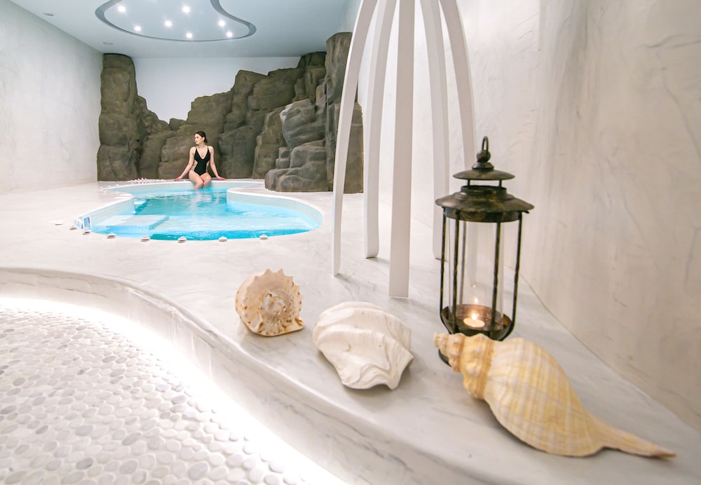 Acroterra Rosa Luxury Suites & Spa — Spa in Akrotiri, South Aegean