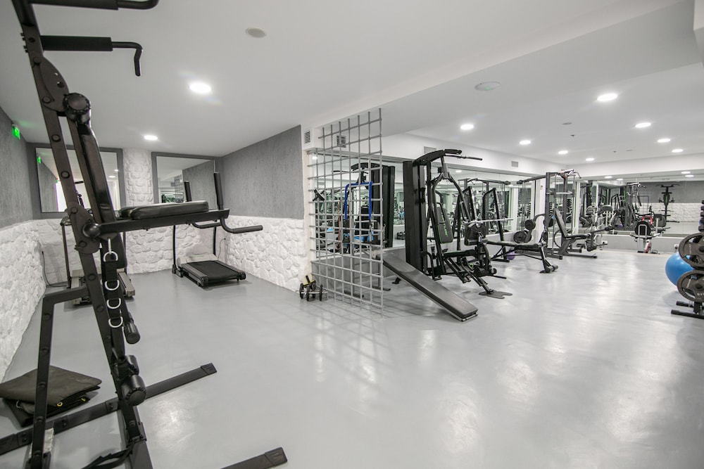 Acroterra Rosa Luxury Suites & Spa — Sports & recreation in Akrotiri, South Aegean