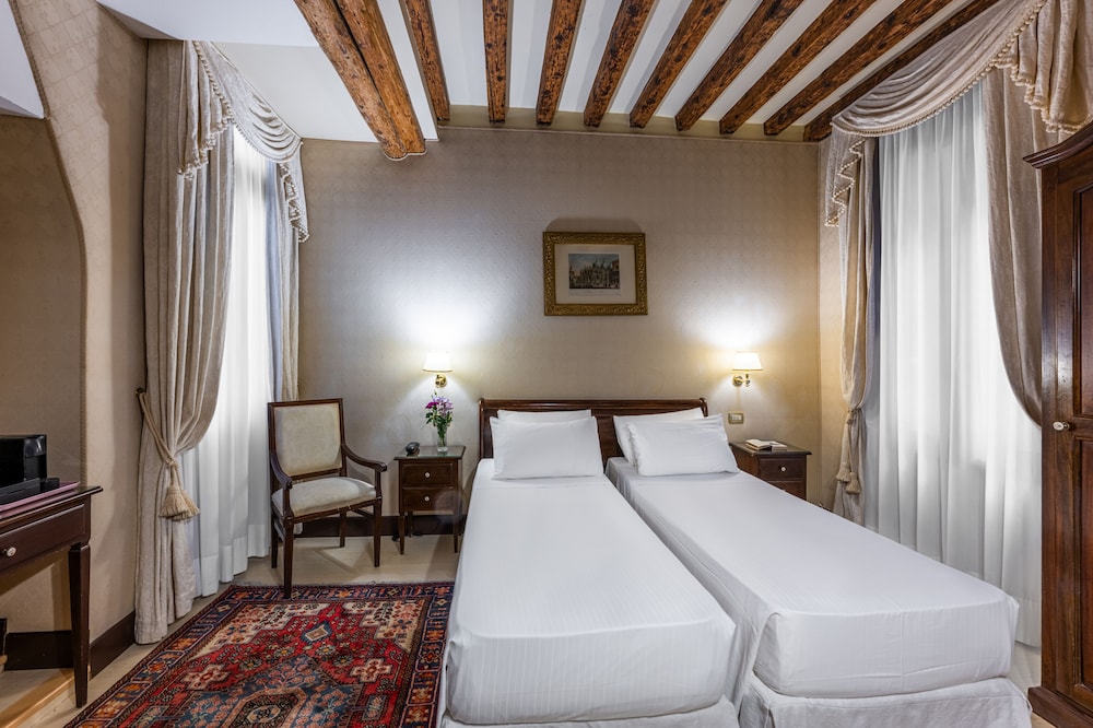 Ca' del Nobile — Hotel rooms in Venice, Veneto