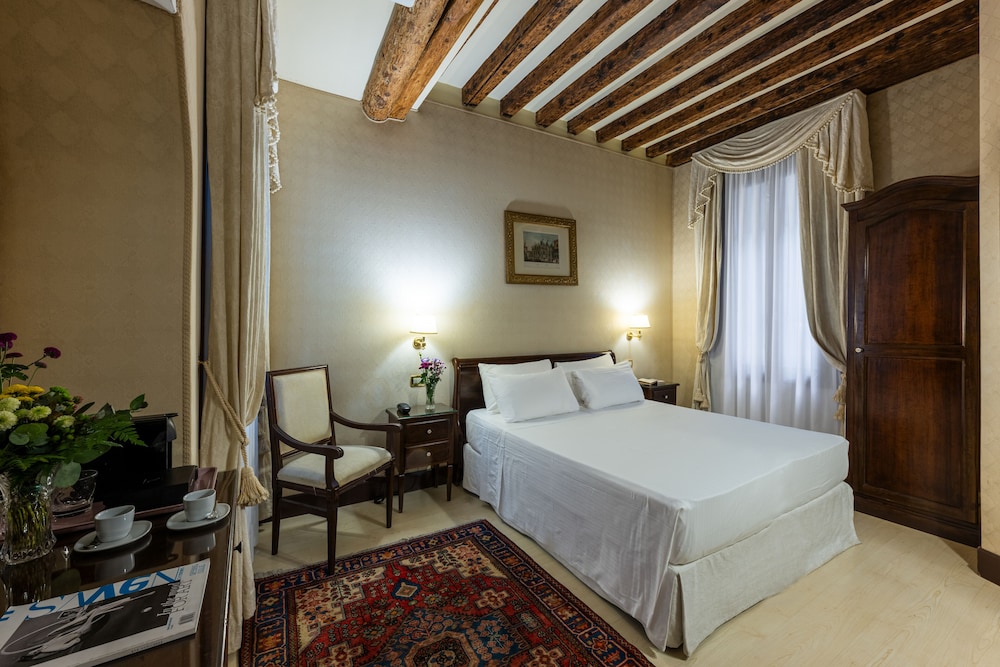Ca' del Nobile — Hotel rooms in Venice, Veneto
