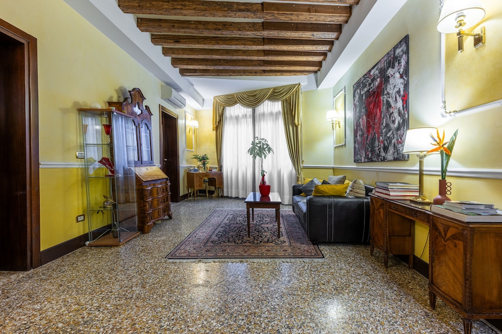 Ca' del Nobile — Hotel rooms in Venice, Veneto