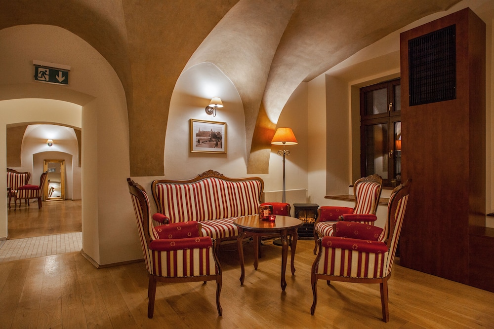 Hotel Santi — Hotel rooms in Krakow, Lesser Poland