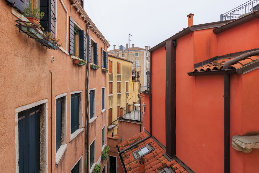 Ca' dell'Arte — Hotel building in Venice, Veneto