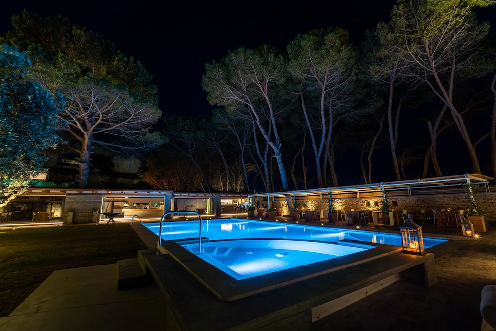 Praia Art Resort