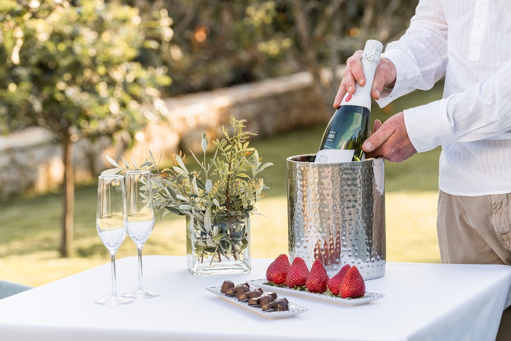 Agroturismo Malbuger Nou - Adults only — Restaurant & bars in Mahon, Balearic Islands