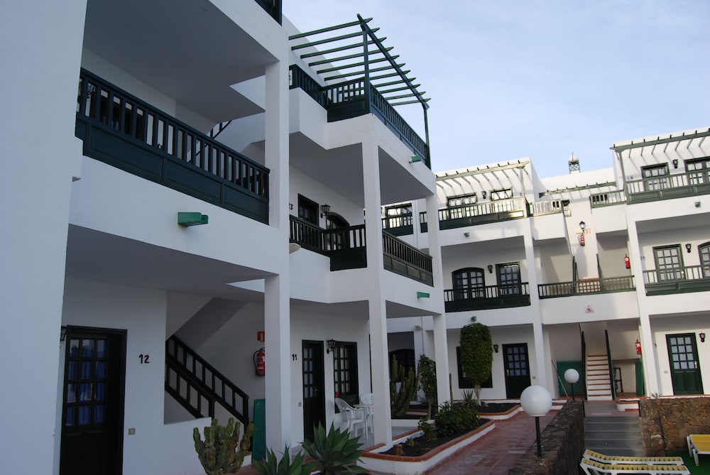 El Molino de Guatiza — Hotel building in Costa Teguise, Canary Islands