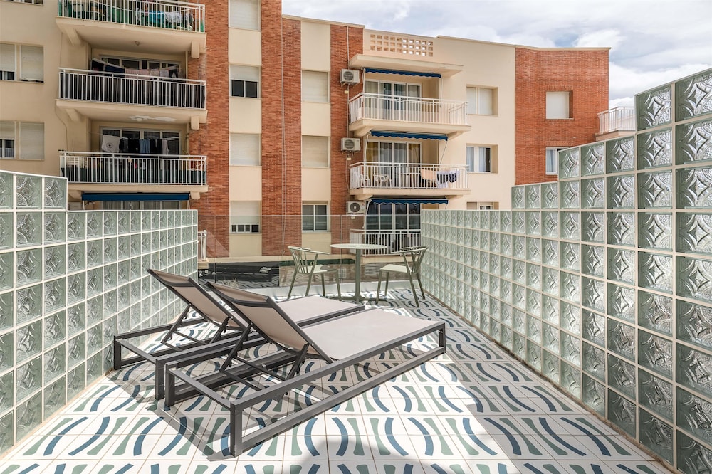 Barceló Benidorm Beach - Adults Recommended — Rooms in Benidorm, Valencian Community