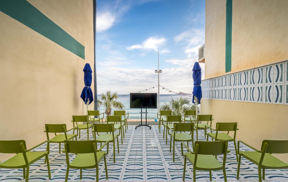 Barceló Benidorm Beach - Adults Recommended — Shared spaces in Benidorm, Valencian Community