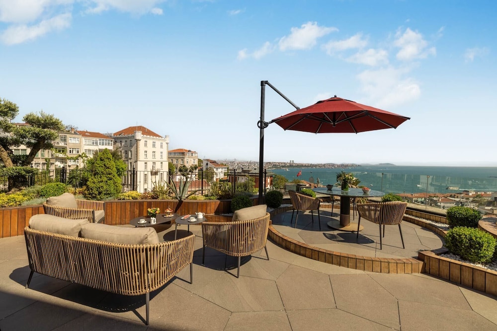 CVK Park Bosphorus Hotel Istanbul — Restaurant & bars in Istanbul, Istanbul