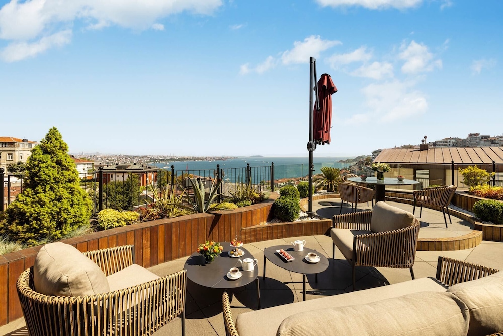 CVK Park Bosphorus Hotel Istanbul — Restaurant & bars in Istanbul, Istanbul