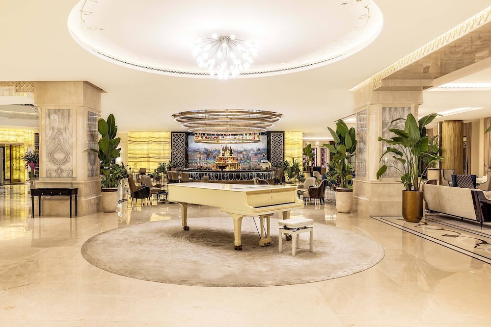 CVK Park Bosphorus Hotel Istanbul — Restaurant & bars in Istanbul, Istanbul