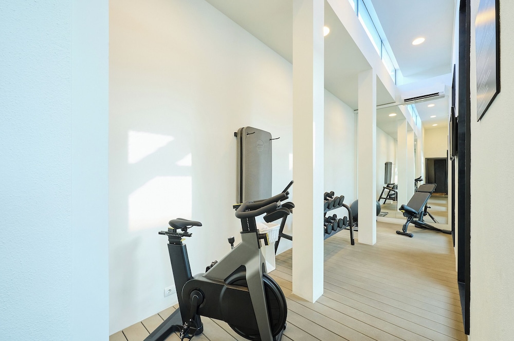 H10 Port Vell — Sports & recreation in Barcelona, Catalonia