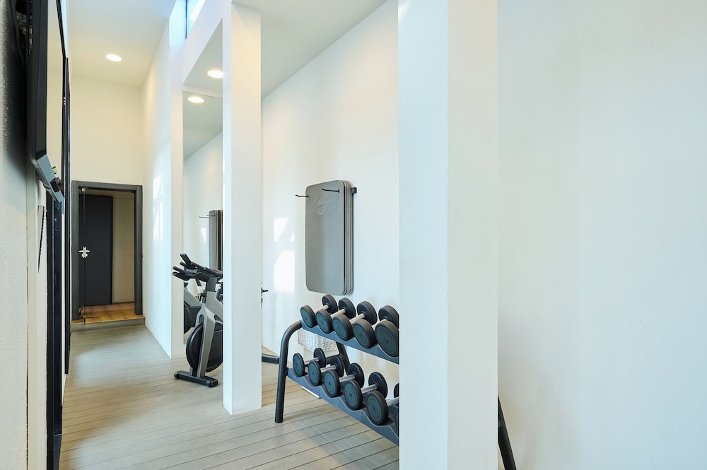 H10 Port Vell — Sports & recreation in Barcelona, Catalonia