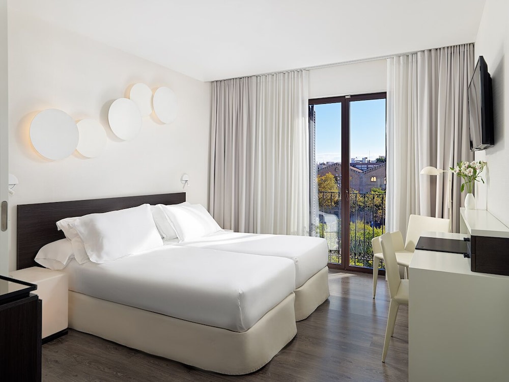 H10 Port Vell — Hotel rooms in Barcelona, Catalonia