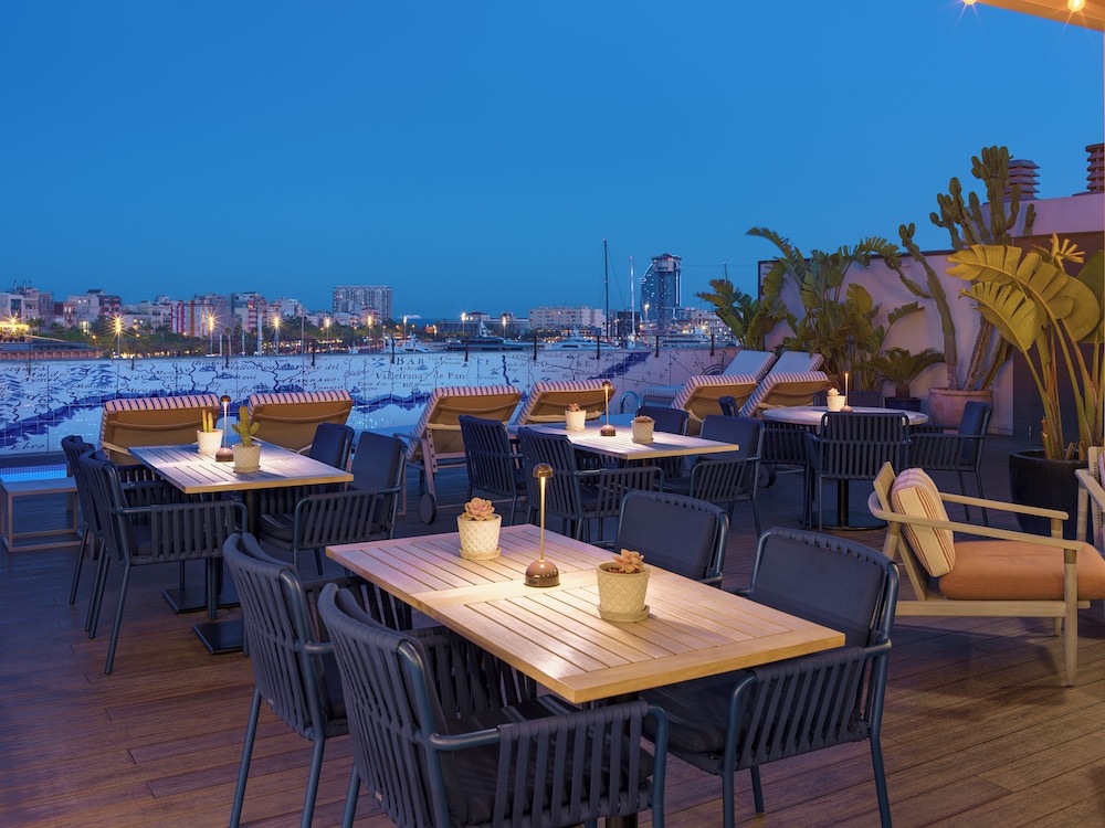 H10 Port Vell — Restaurant & bars in Barcelona, Catalonia