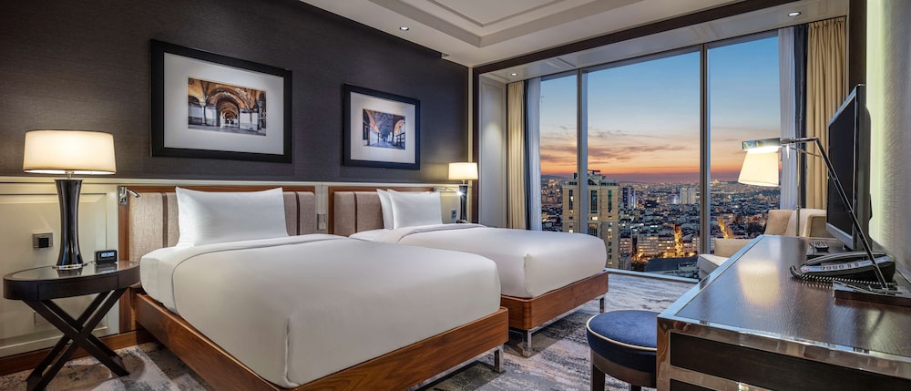 Hilton Istanbul Bomonti Hotel & Conference Center — Hotel rooms in Istanbul, Istanbul