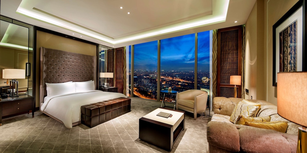 Hilton Istanbul Bomonti Hotel & Conference Center — Hotel rooms in Istanbul, Istanbul