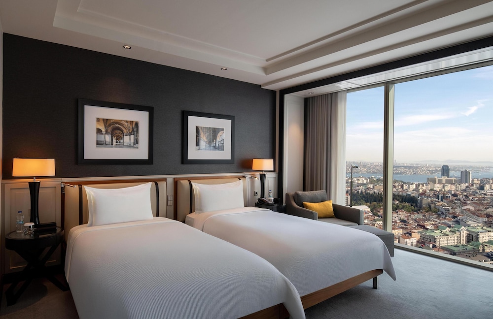 Hilton Istanbul Bomonti Hotel & Conference Center — Hotel rooms in Istanbul, Istanbul