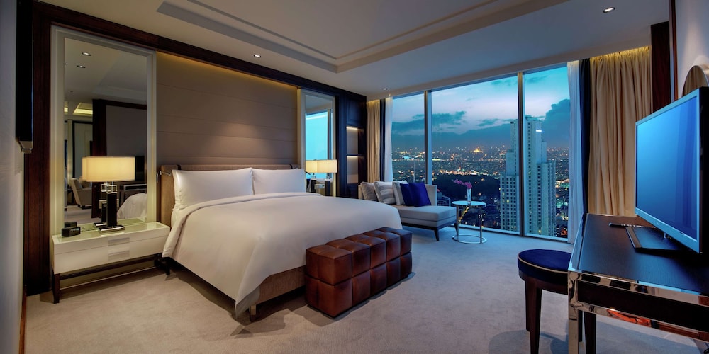 Hilton Istanbul Bomonti Hotel & Conference Center — Hotel rooms in Istanbul, Istanbul