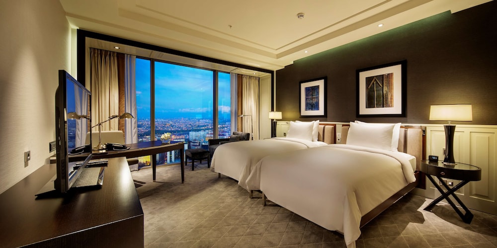 Hilton Istanbul Bomonti Hotel & Conference Center — Hotel rooms in Istanbul, Istanbul