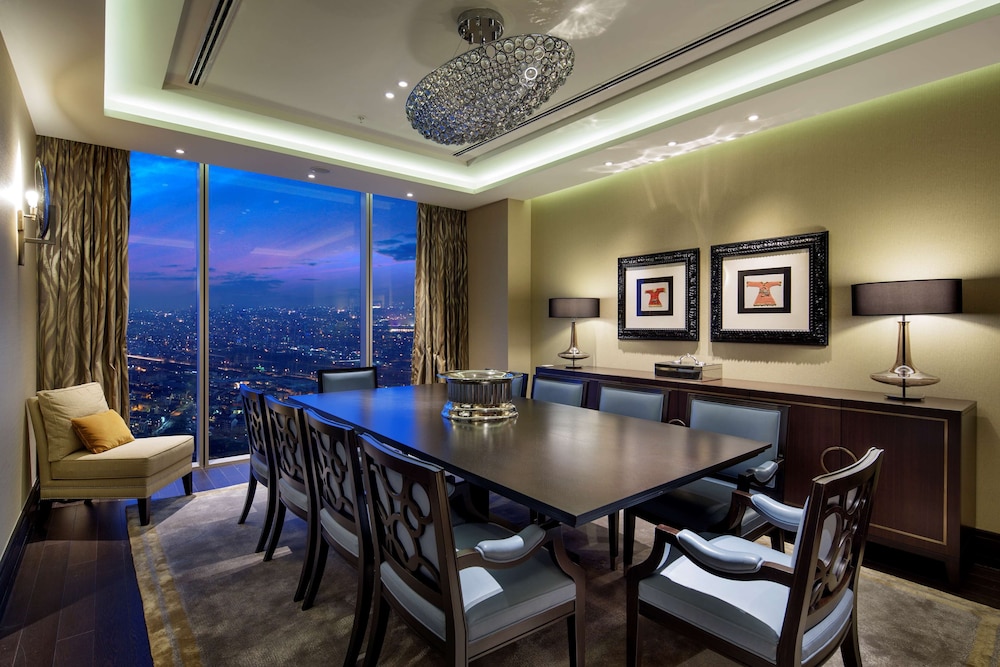 Hilton Istanbul Bomonti Hotel & Conference Center — Restaurant & bars in Istanbul, Istanbul