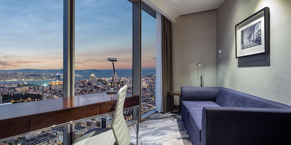 Hilton Istanbul Bomonti Hotel & Conference Center — Hotel rooms in Istanbul, Istanbul