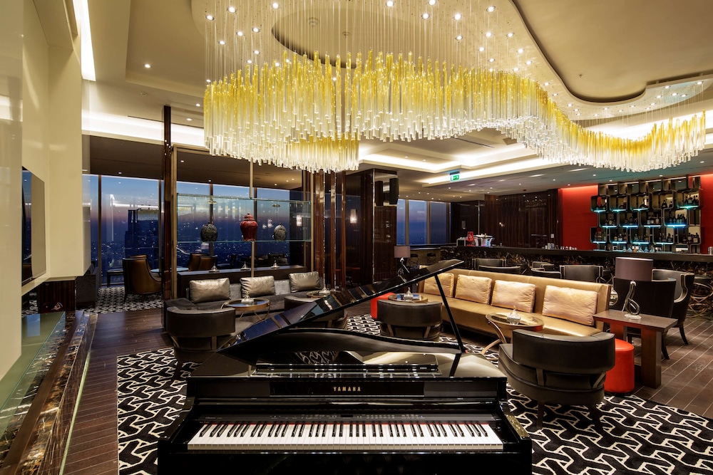 Hilton Istanbul Bomonti Hotel & Conference Center — Restaurant & bars in Istanbul, Istanbul