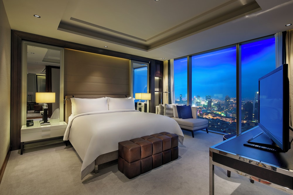 Hilton Istanbul Bomonti Hotel & Conference Center — Hotel rooms in Istanbul, Istanbul