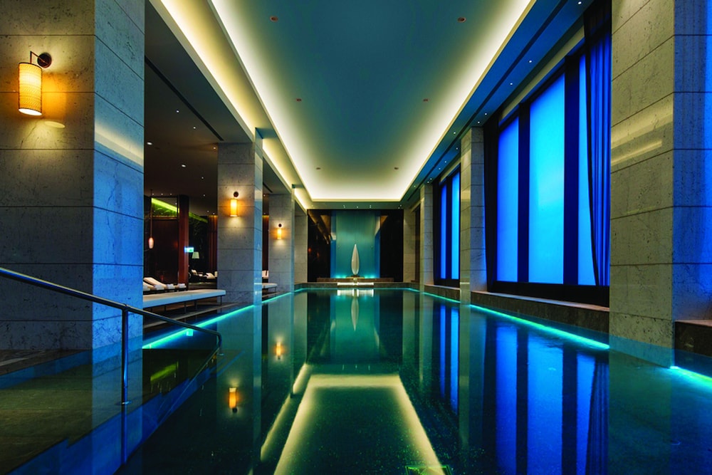 Hilton Istanbul Bomonti Hotel & Conference Center — Swimming pool in Istanbul, Istanbul