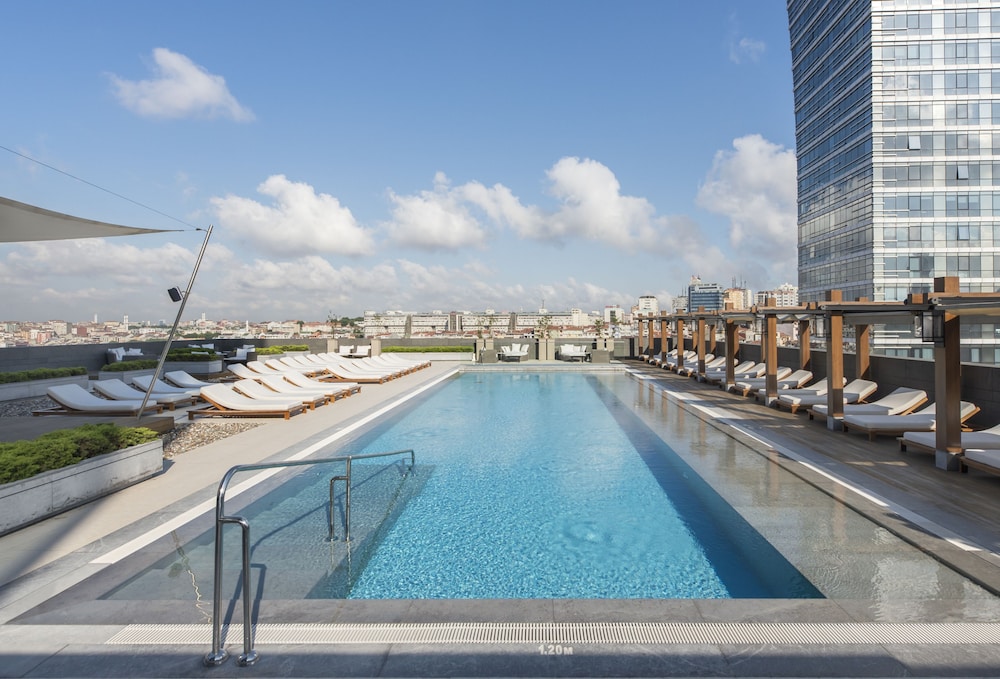 Hilton Istanbul Bomonti Hotel & Conference Center - zdjęcie 2