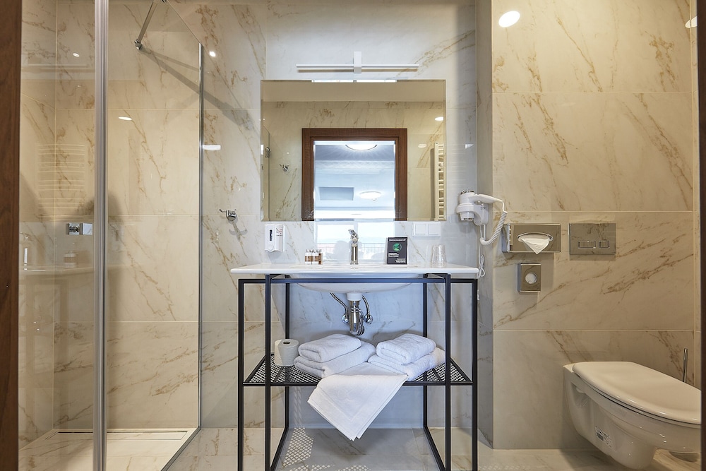 Hotel Jan — Hotel rooms in Krakow, Lesser Poland