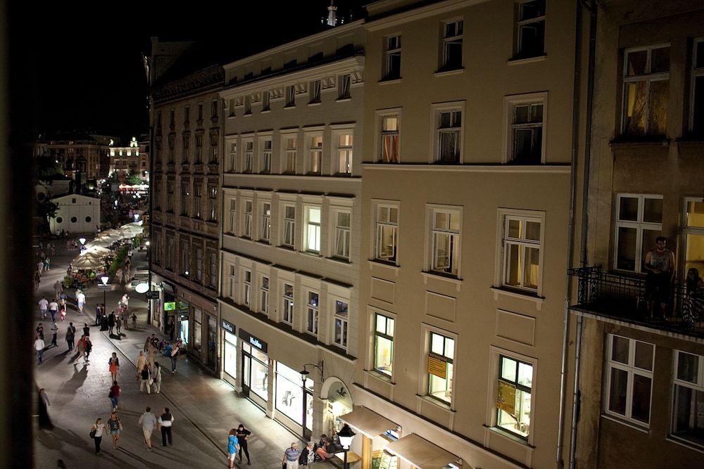 Hotel Jan — Hotel building in Krakow, Lesser Poland