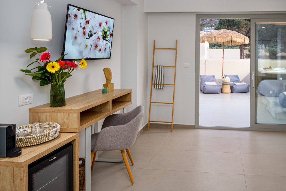 Anassa Suites by Estia Adults Only — Hotel rooms in Stalida