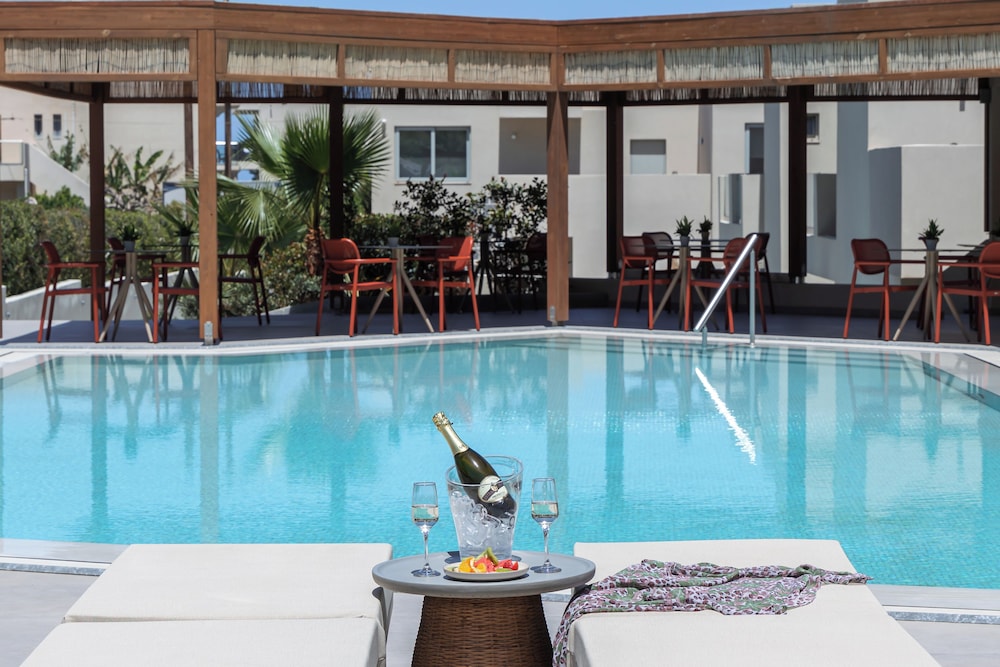Anassa Suites by Estia Adults Only — Swimming pool in Stalida