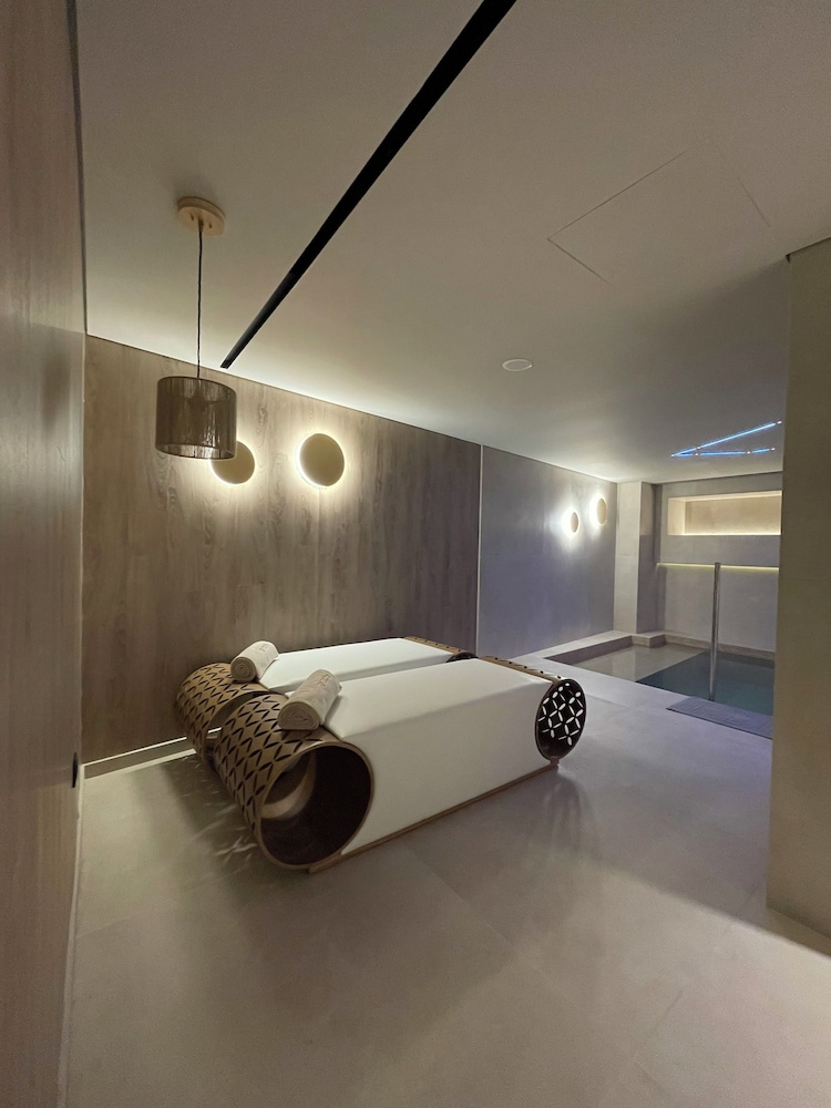 Ethereal White Resort Hotel & Spa - Adults Only — Hotel rooms in Heraklion