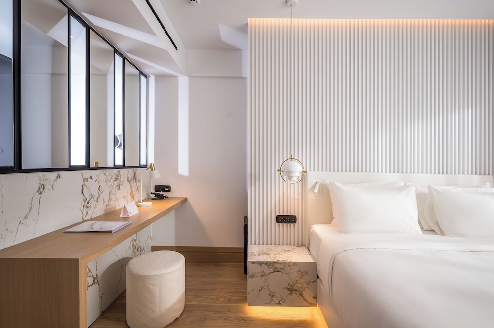 Ethereal White Resort Hotel & Spa - Adults Only — Hotel rooms in Heraklion