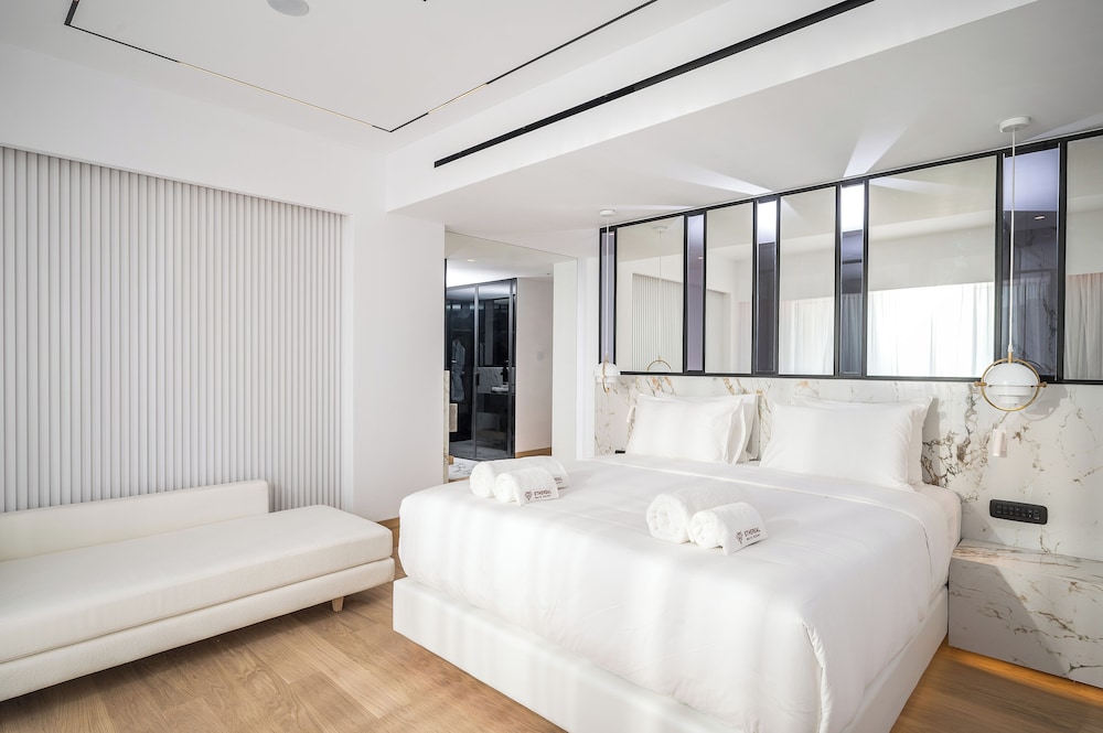 Ethereal White Resort Hotel & Spa - Adults Only — Hotel rooms in Heraklion