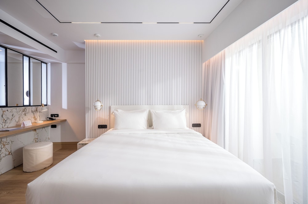 Ethereal White Resort Hotel & Spa - Adults Only — Hotel rooms in Heraklion