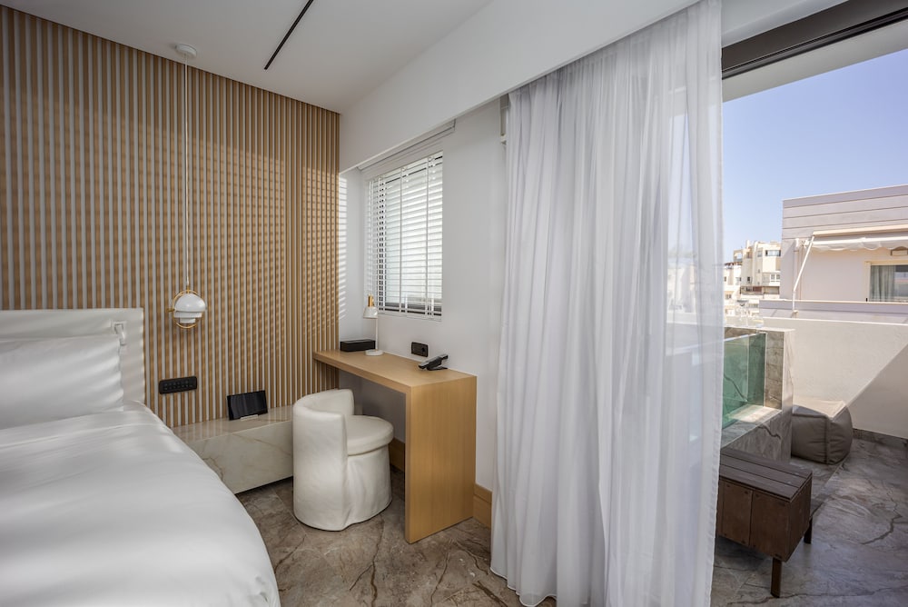 Ethereal White Resort Hotel & Spa - Adults Only — Hotel rooms in Heraklion